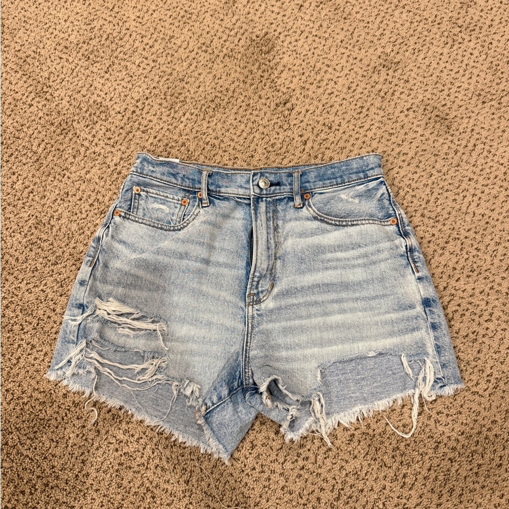 America Eagle highest rise 90s boyfriend Shorts
